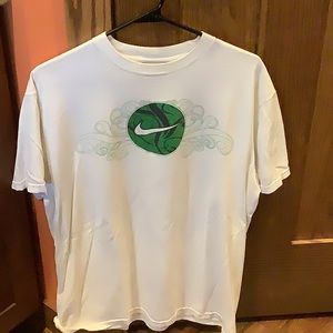 Nike T-shirt